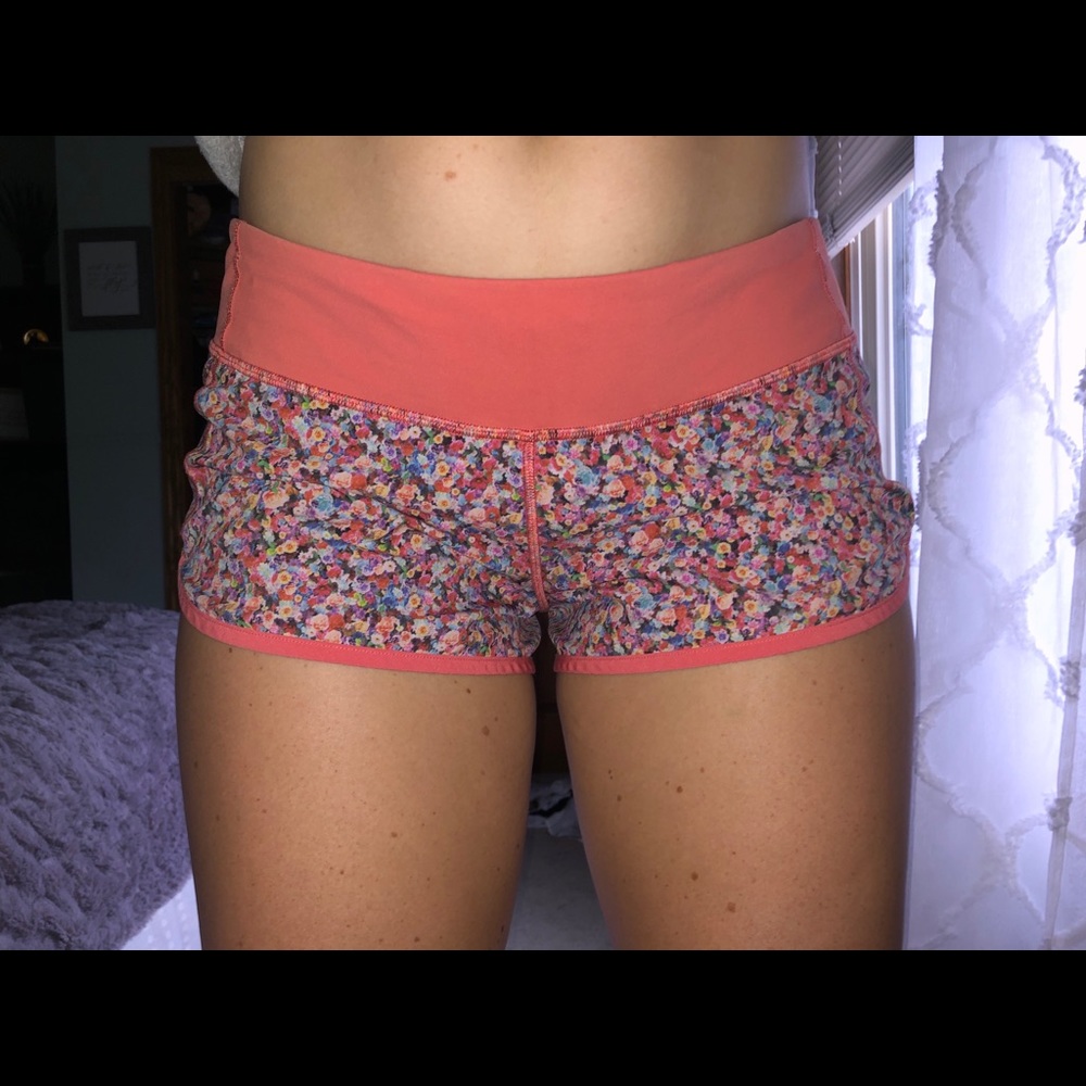 LULULEMON FLOWER SPEED UP SHORT